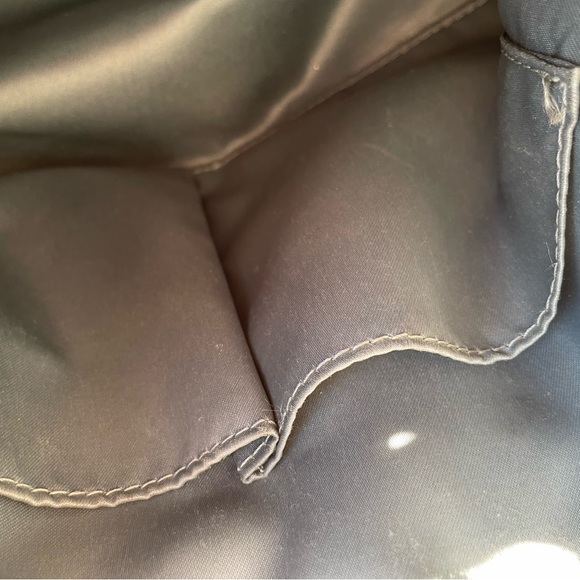 Coach Silver Metallic Leather hobo style hand bag - Picture 4 of 8